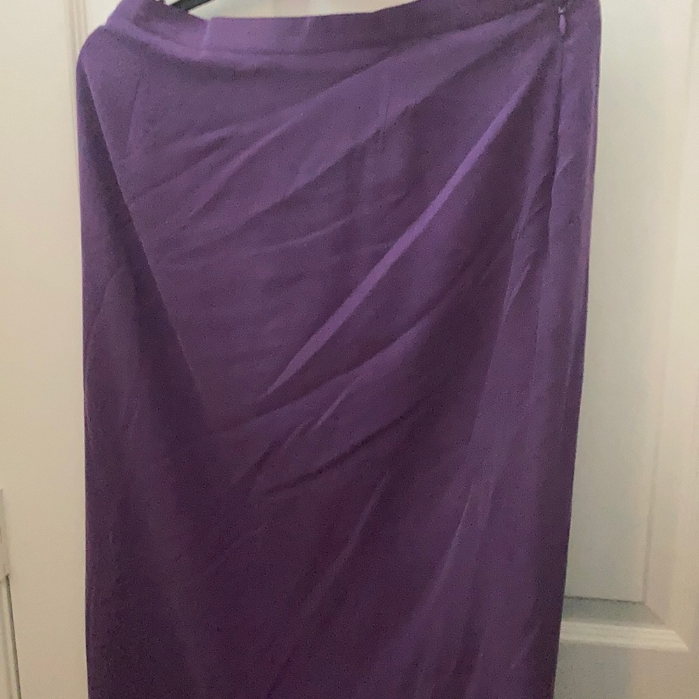 FINAL MARKDOWN Nancy Bolen silk skirt medium